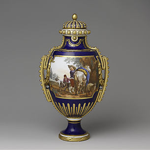 Vase with cover (Vase à panneaux or à perles) (one of a pair)